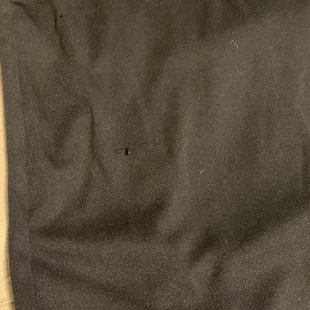 Kids Black Nike Dry Fit, Size Small - Picture 2 of 3